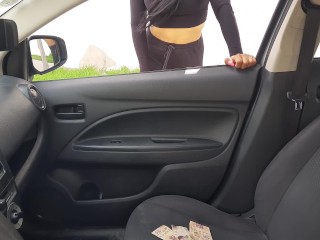 Looking for sex for money on the street I meet an unknown woman with a beautiful ass