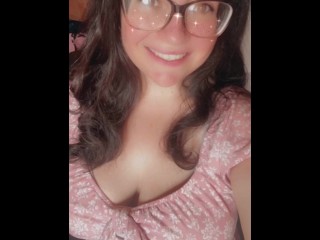 FREE compilation sexiest pics/vids all natural nerdy brunette Bbw Milf