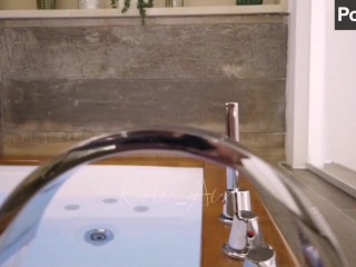 Credeva fosse una cosa romantica ma volevo solo scopare. BLOWJOB , DRIPPING WET PUSSY , FACIAL