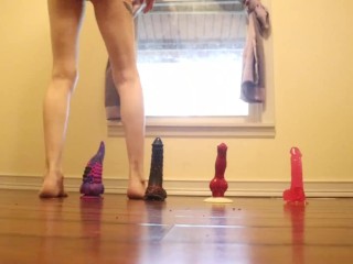 Daphne Phoenix - Bounces between 4 toys vaginal/anal