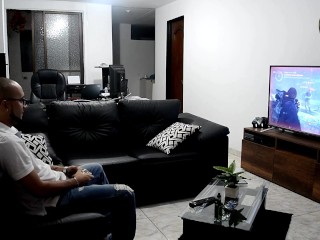 My boyfriend plays PS4 and I play with his dick