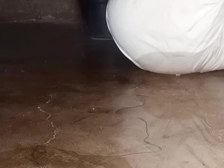 I Can't Interrupt My Online Games So Im Pee In Here