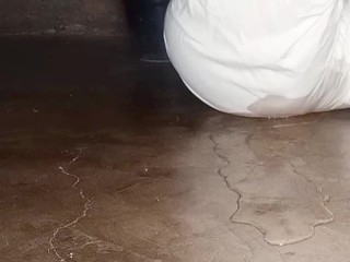 I Can't Interrupt My Online Games So Im Pee In Here