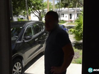 Naughty Daughter Ivy Aura Gets Creampied by Her Dad's Friend