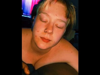 Princess Peach plays Bigg Daddy Mo's favorite song with her throat