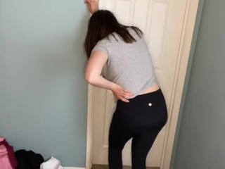 Audrey Farting And Desperate To Use The Bathroom!