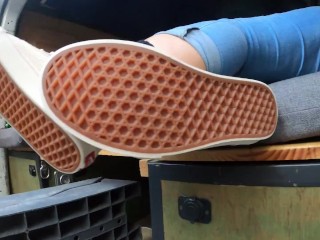 MissAtri´s showing their Vans soles