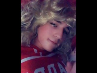 Trans slut cums on her own face