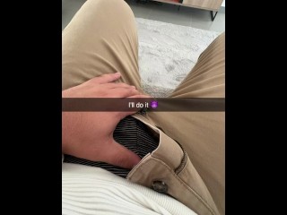 SnapChat: Schoolgirl sext with her teacher for better grade