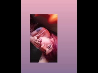 Fumo, me toco las tetitas y me chupo los dedos para vos ♡