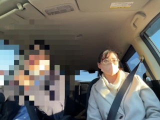 真昼間の車内でHカップ爆乳の女子大生にカーフェラしてもらった①