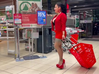 FF Stockings and high heels in the supermarket