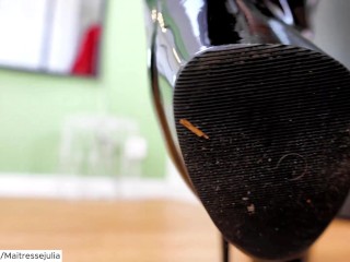 Ce soir, tu Deviens une Sissy Pute pour Moi et mes Copines. Instructions POV Maitresse Julia