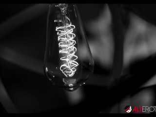 Ashenn Fire's sexy solo masturbation