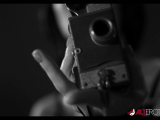 Ashenn Fire's sexy solo masturbation