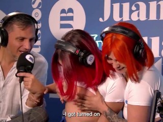 Joselin begs Zafiro to touch her breasts and kiss her while riding the sybian | Juan Bustos Podcast