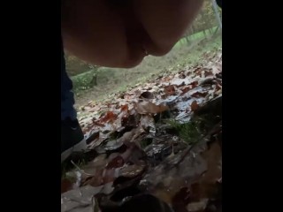 Horny and Wet, Masturbation in my Car, Pissing in Forest, Spontan selbst besorgt, Pissen wald, Car