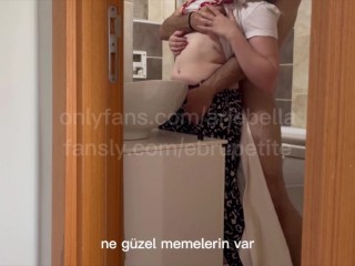 part 1 köyden gelen dayısının üvey türbanlı bakire kızını banyoda sikiyor konuşmalı türk ifşa