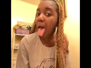 ASMR/ Patois: Alliyah Alecia Munching, Eats Jamaican Macaroni and Cheese - Mukbang Eating Show!!!!