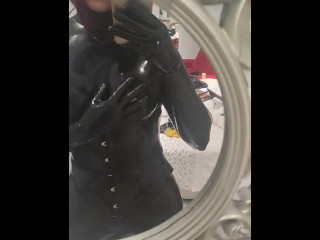 Dominatrix Selfie in Latex