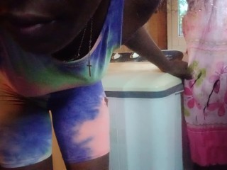 AMATURE EBONY  HUMPING WASHMACHINE WHILE RAIN FALL OUTDOOR ASMR