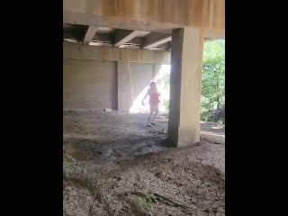 Dumb Internet Bitch gives Homeless Man a Show.