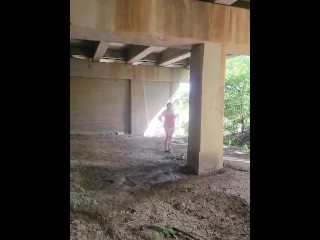 Dumb Internet Bitch gives Homeless Man a Show.