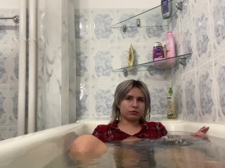 bathtube farting with bubbles (full video on my official page)