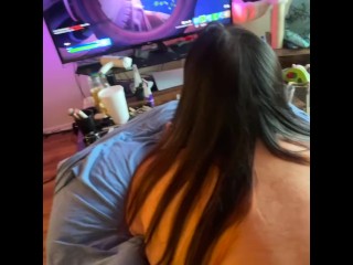 Thick Gamer Girl gets her holes filled while playing Fortnite