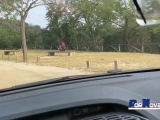 PORNOVATAS - Cita con la madre de mi amigo Colombiana 50 años con grandes tetas para follar en coche