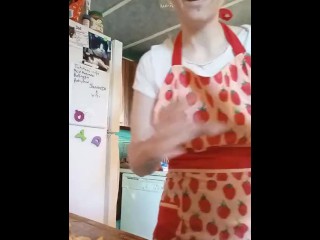 cooks pasta sauce in a little outfit