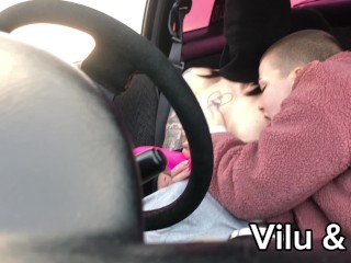 Girl caught Guy is Masturbating in Car...