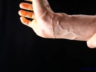 Veins fetish PREVIEW - handmodel closeup asmr mistress padrona italiana tourniquet skinny model