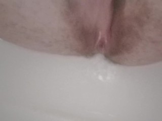 Trans guy Masterbating and squirting