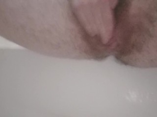 Trans guy Masterbating and squirting