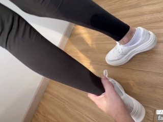 ANAL 👅 CLOSE UP: I wear leggings all day without underwear 🩲 and dream when someone takes them off