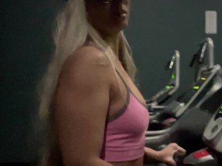 Flashing My Tits in a Public Gym