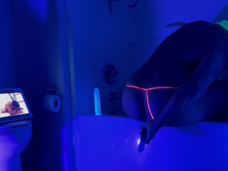 Blacklight anal fun with dildos 