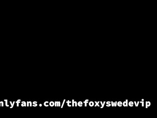 Svensk mamma lär styvdotter att suga kuk