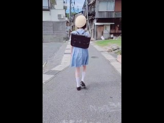 【水色セーラーワンピ02】臨海学校に来ていた女の子を時間をかけて口説き落としてフェラから処女まんこに挿入