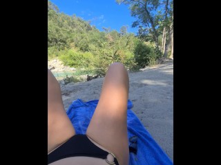 Sport at the park - open her thighs