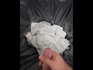 Jerking off and cuming on my ex, the trash bag.