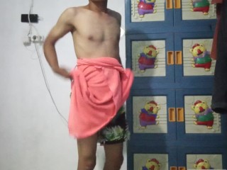 I'm hot from fucking, I want to take a shower first