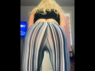 My chubby milf ass jiggles and shakes in new tight pants. Pawg queen