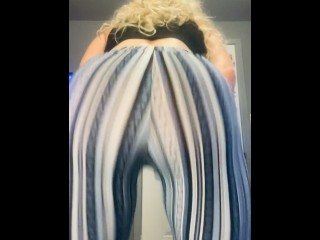 My chubby milf ass jiggles and shakes in new tight pants. Pawg queen