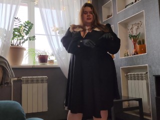 Vamp Mistress in leather gloves does handjob to massive cumshot