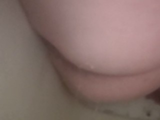 Teen FTM pissing in bathtub