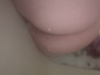 Teen FTM pissing in bathtub