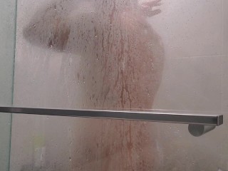 raw footage of me getting distracted in the shower