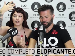 ELO PODCAST LE PEGA CON LA PALETA A JOHA BETTINA